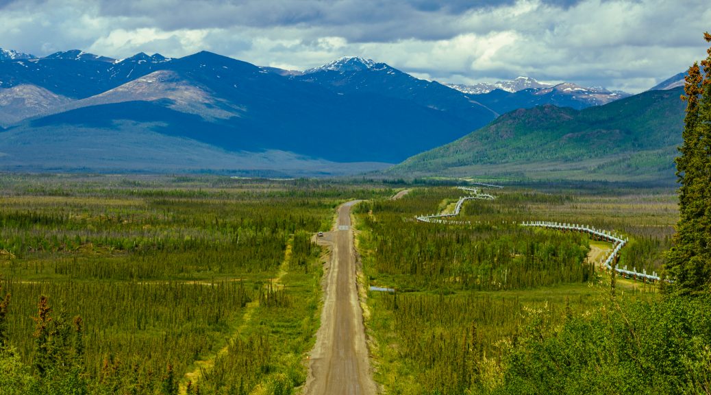 Dalton Highway - It is all dirt road and oil pipeline